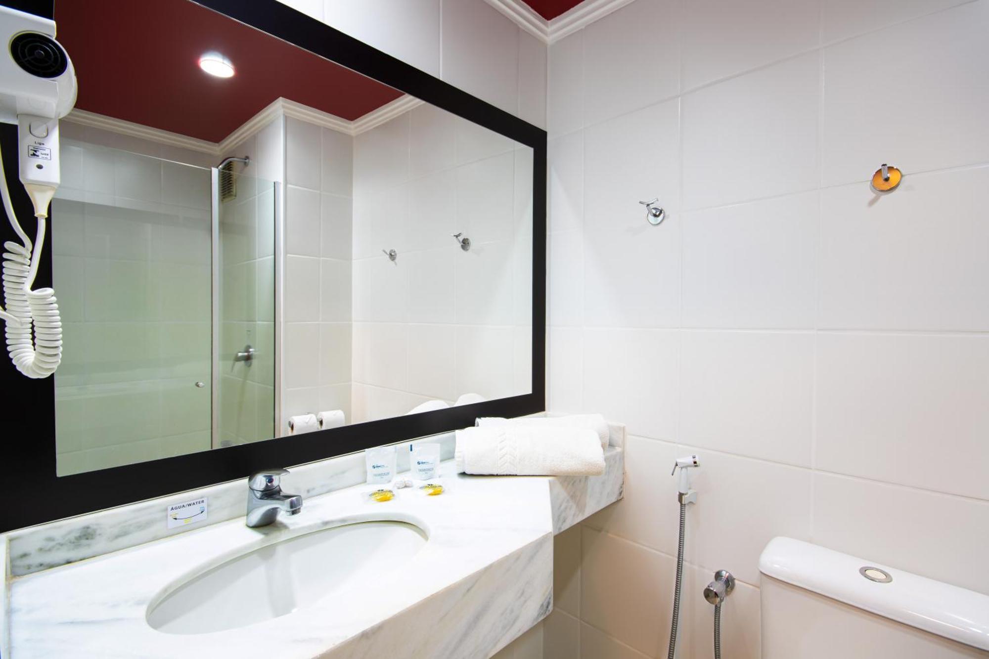 Hotel Dan Inn Sao Carlos By Nacional Inn Екстериор снимка
